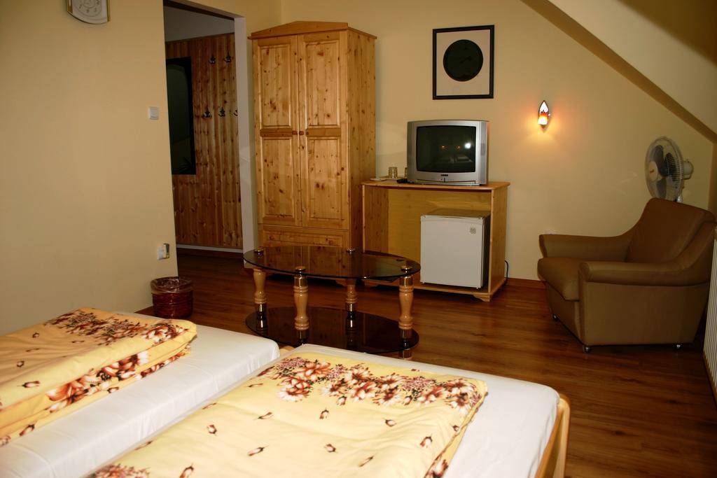 Ludas Fogado Nagyalásony Zimmer foto