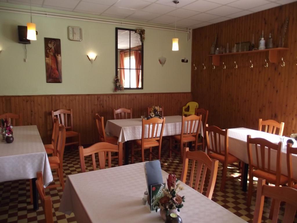 Ludas Fogado Nagyalásony Exterior foto